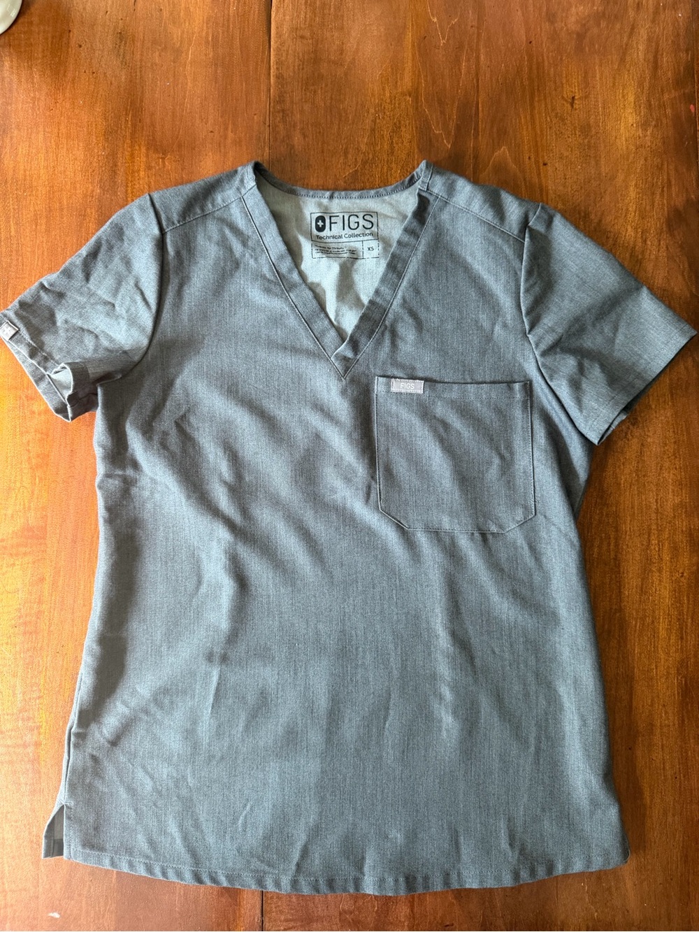 FIGS Women’s Slate Gray V-Neck Short Sleeve Scrub Top